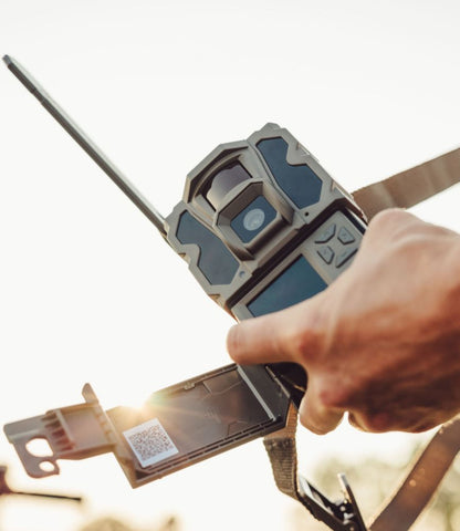 Tactacam Reveal X-Pro 3.0 Cellular Trail Camera - US 8216